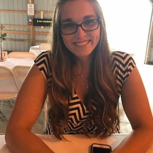 Meet your Posher, Natalie